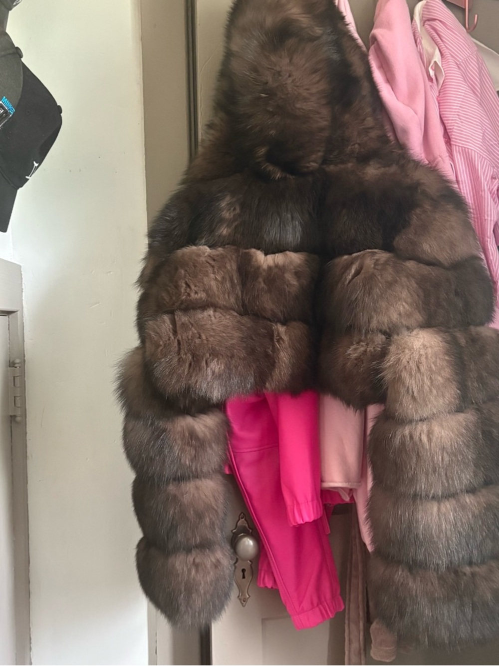 Real Fox Fur Jacket - Cropped - Picture 8 of 8